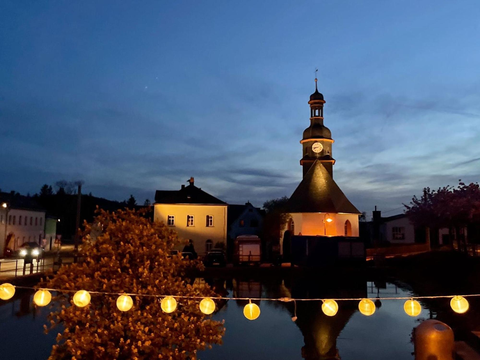 Pension Und Ferienwohnung Am Teich Schleiz Bagian luar foto